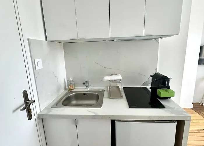 364 Deneuve -cosy Center *