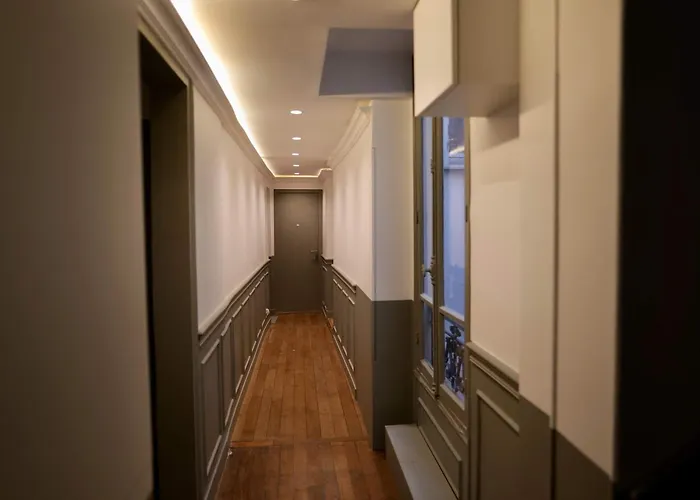 364 Deneuve -cosy Center Apartment